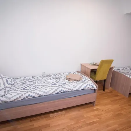 Feels Like 2 Apartment